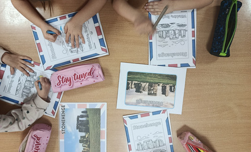 Zdjęcie do British Landmarks Coloring - stworzenie gazetki z brytyjskimi zabytkami